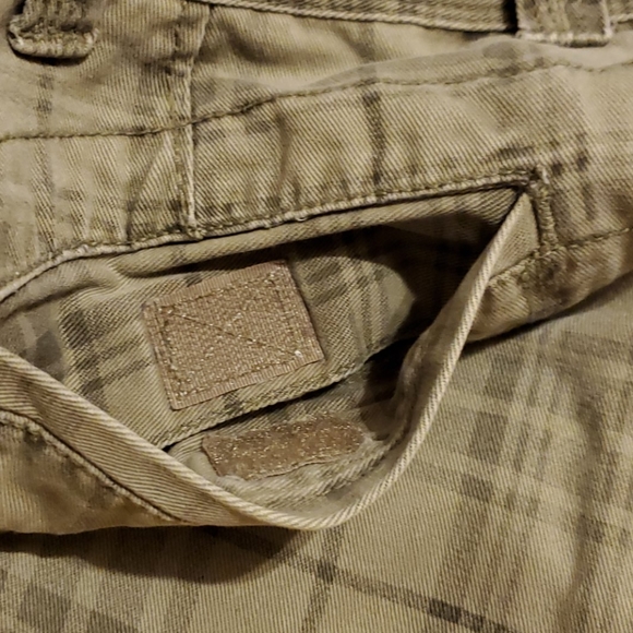 IZOD Green Striped Cargo shorts - Picture 10 of 14